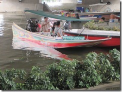 2011_10_20 Flooded Market (2)