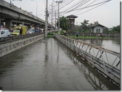 2011_10_20 Swollen Canal (2)