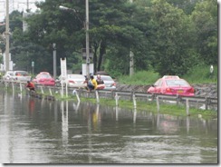 2011_10_20 Swollen Canal (6)