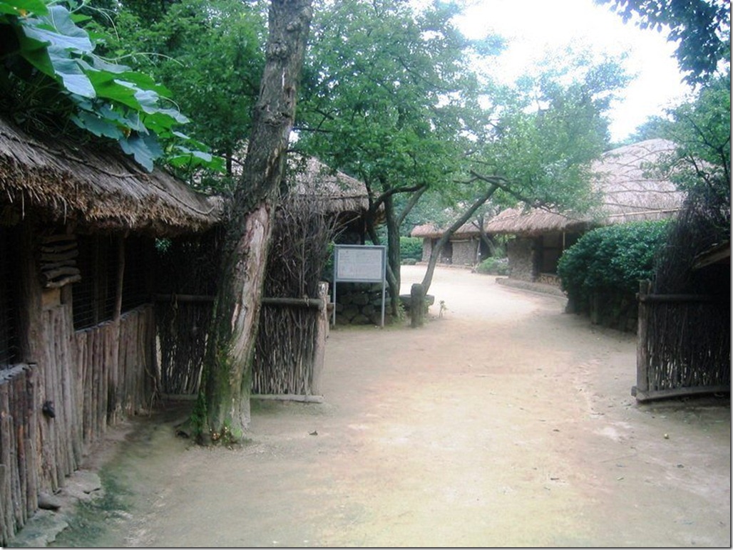 2005_07_15 Korean Folk Village (21)